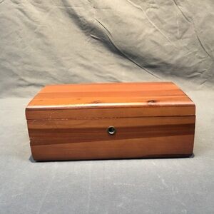 Vintage Lane Miniature Cedar Chest
